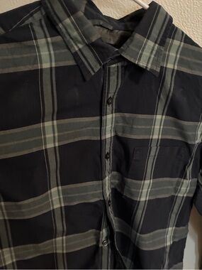 Banana Republic Men's Navy & Gray Plaid Button-Down Shirt